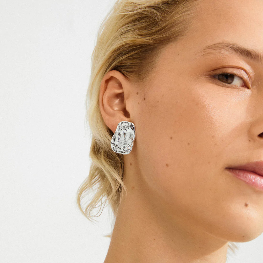 Shift Earring