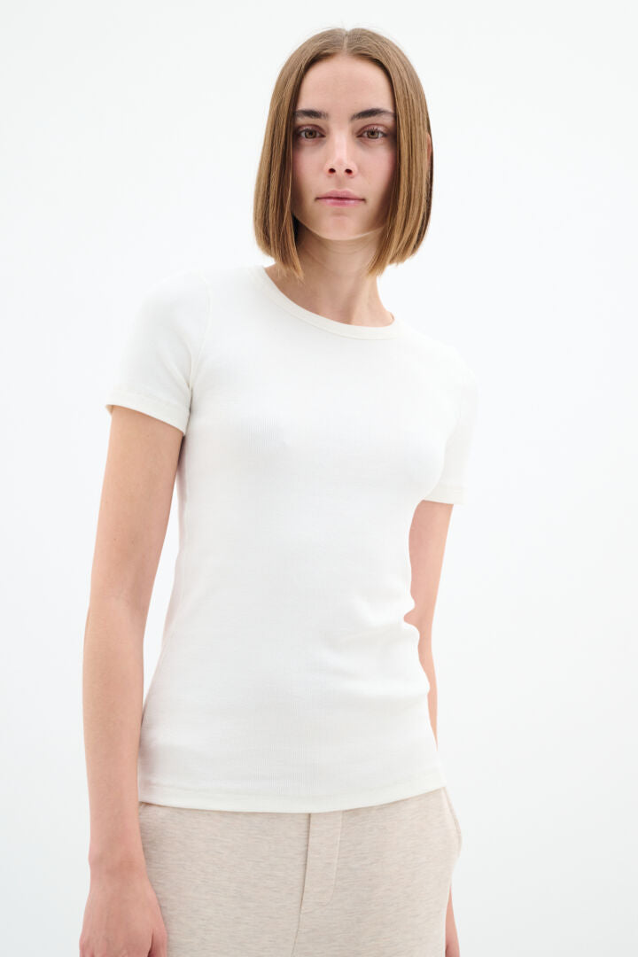 Lolah Base Tee