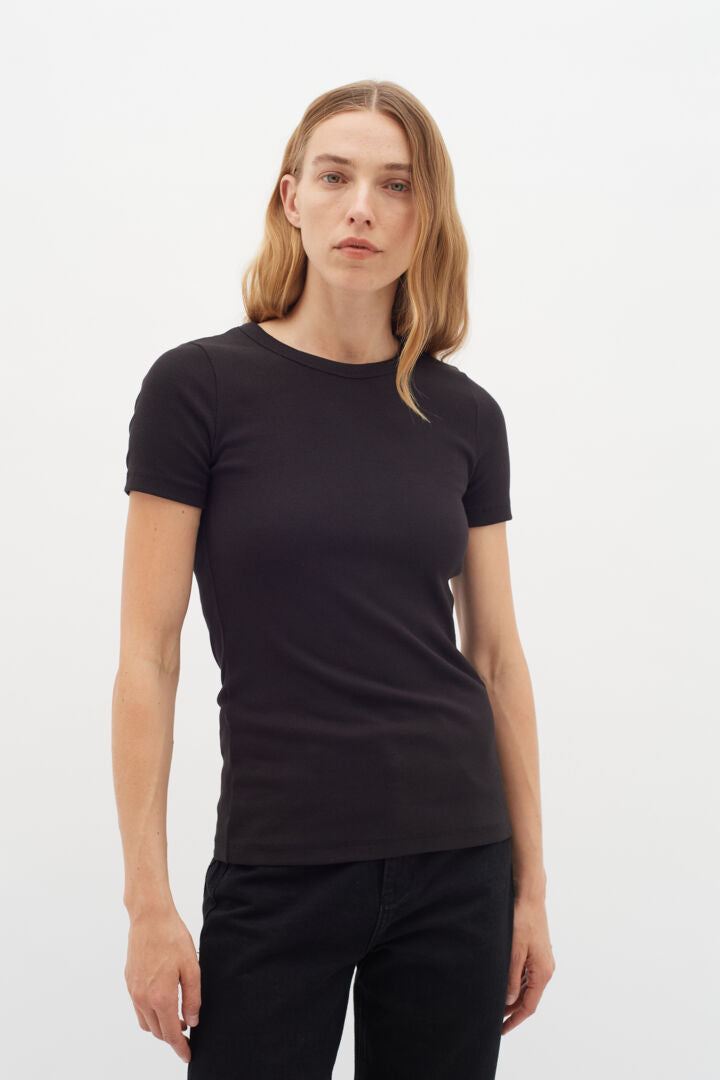 Lolah Base Tee