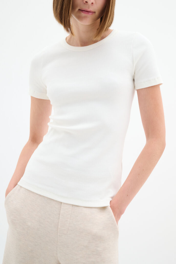 Lolah Base Tee