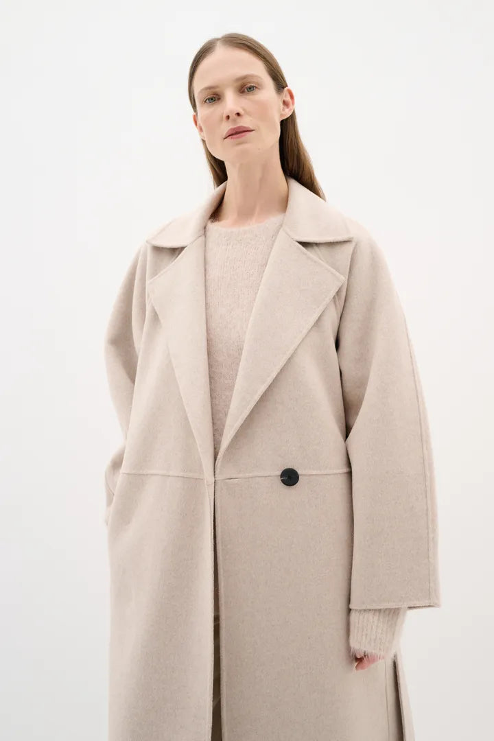 Yilla Lomg Coat