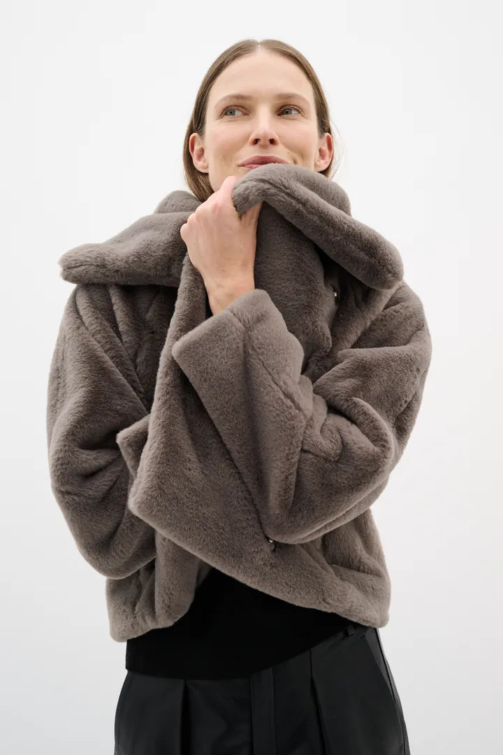 Yobo Coat