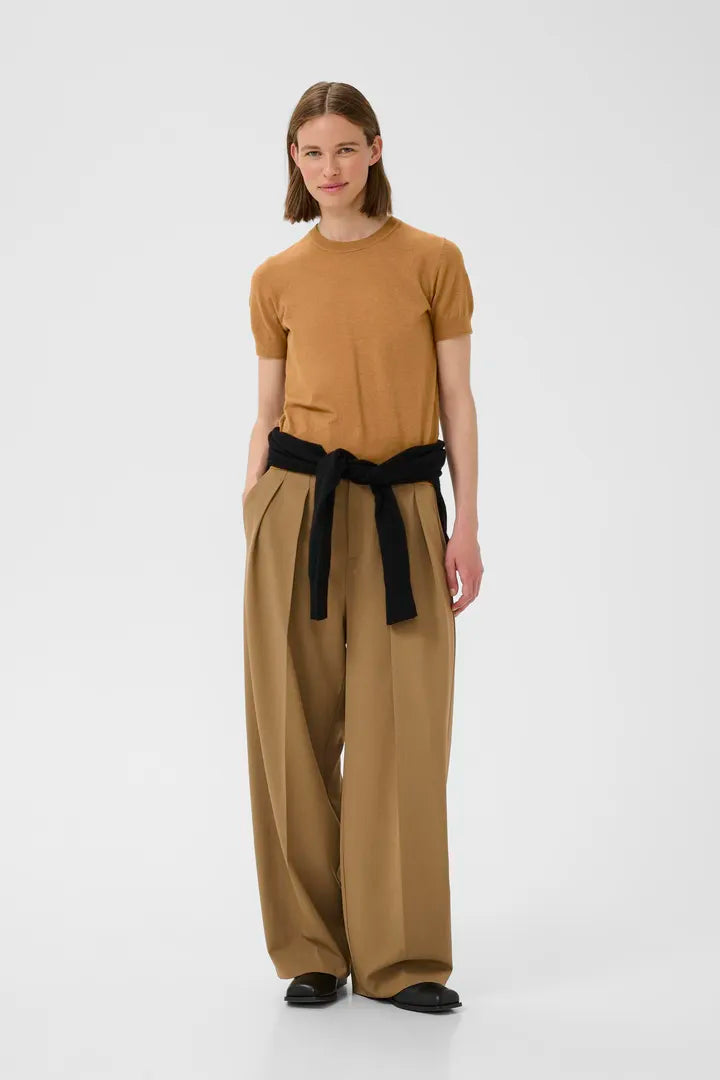 Kellsie Pullover
