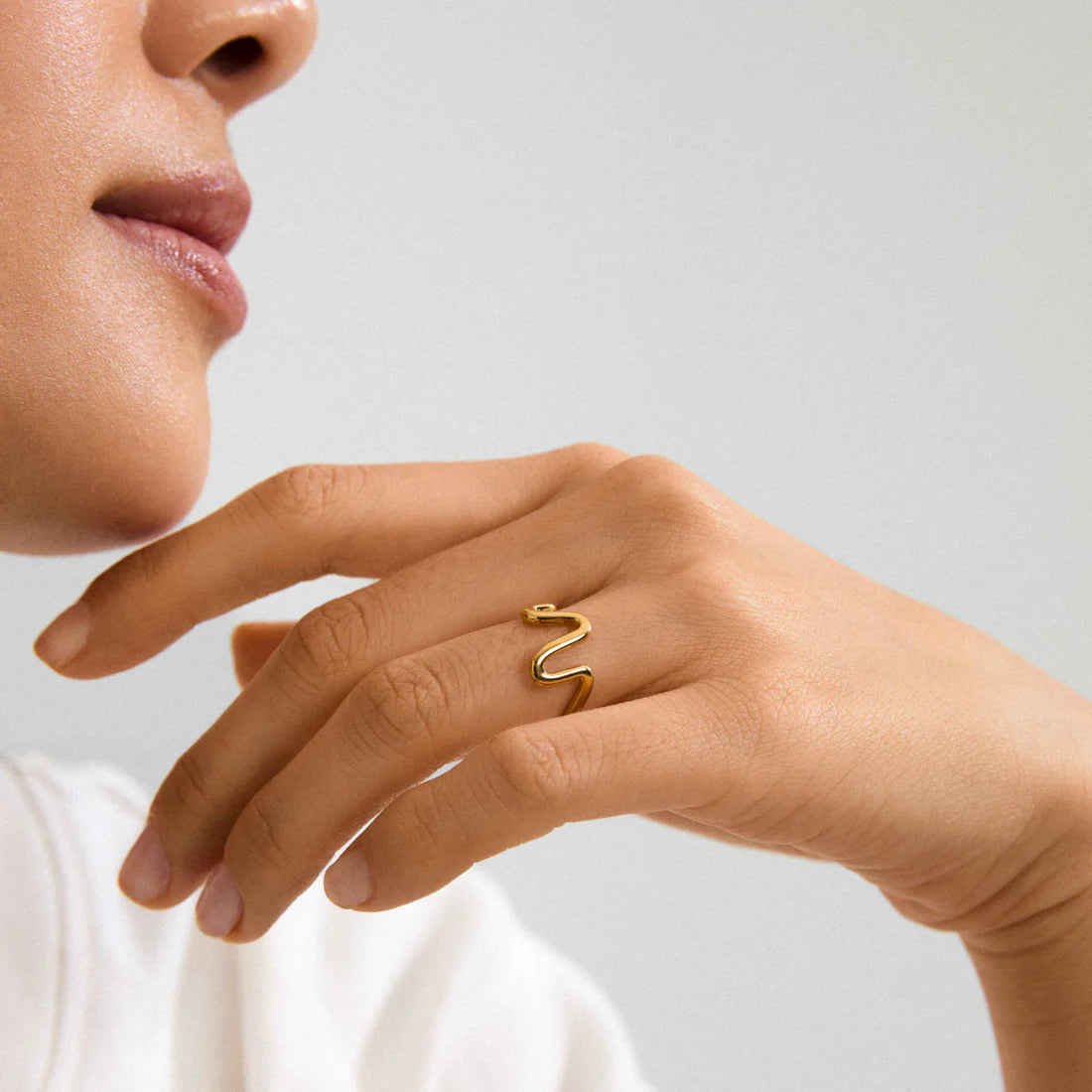 Lulu Wavy Ring