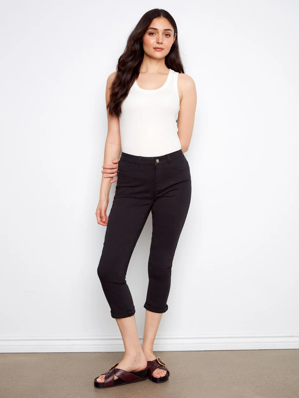 Cuff Cropped Capri Black