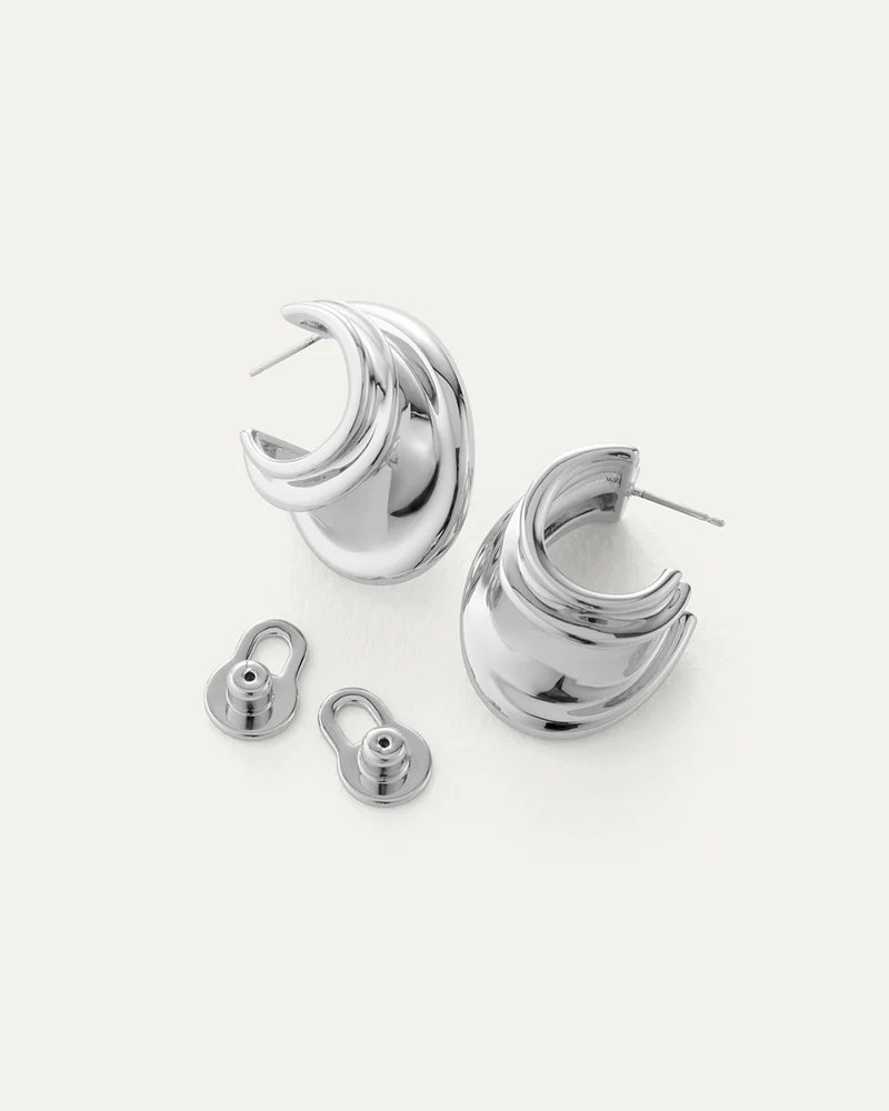 Leona Hoops