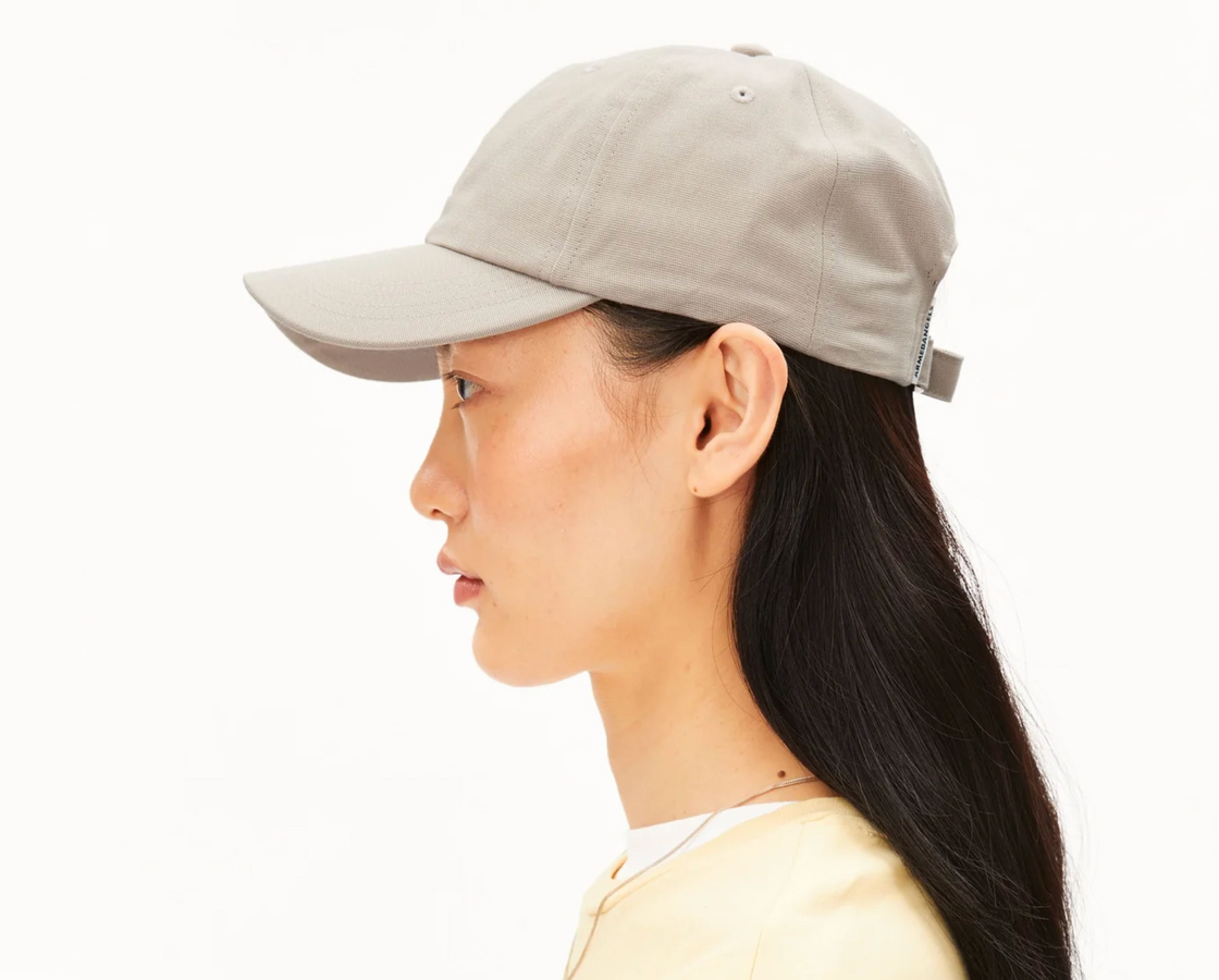 Yenaas Bold Cap