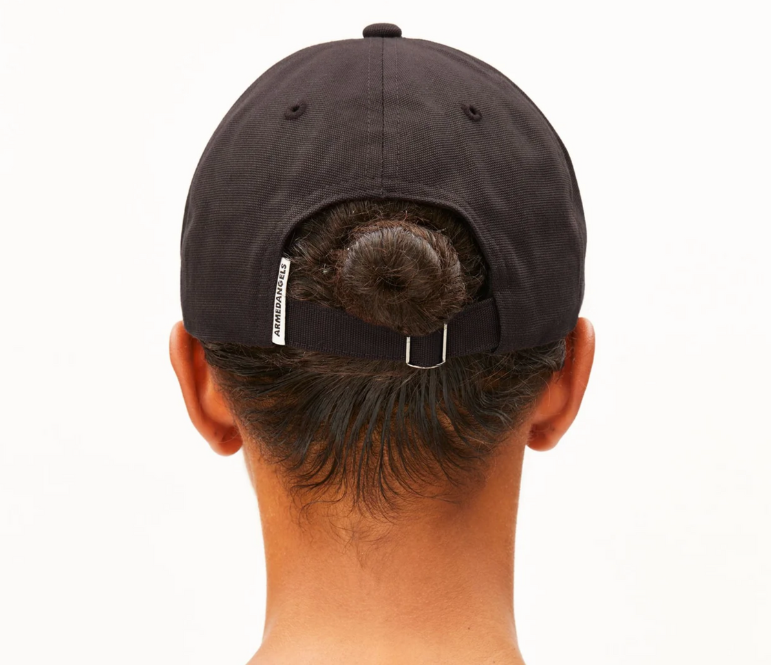 Yenaas Bold Cap