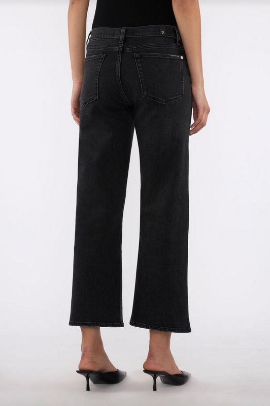 Cropped Alexa Bottomline