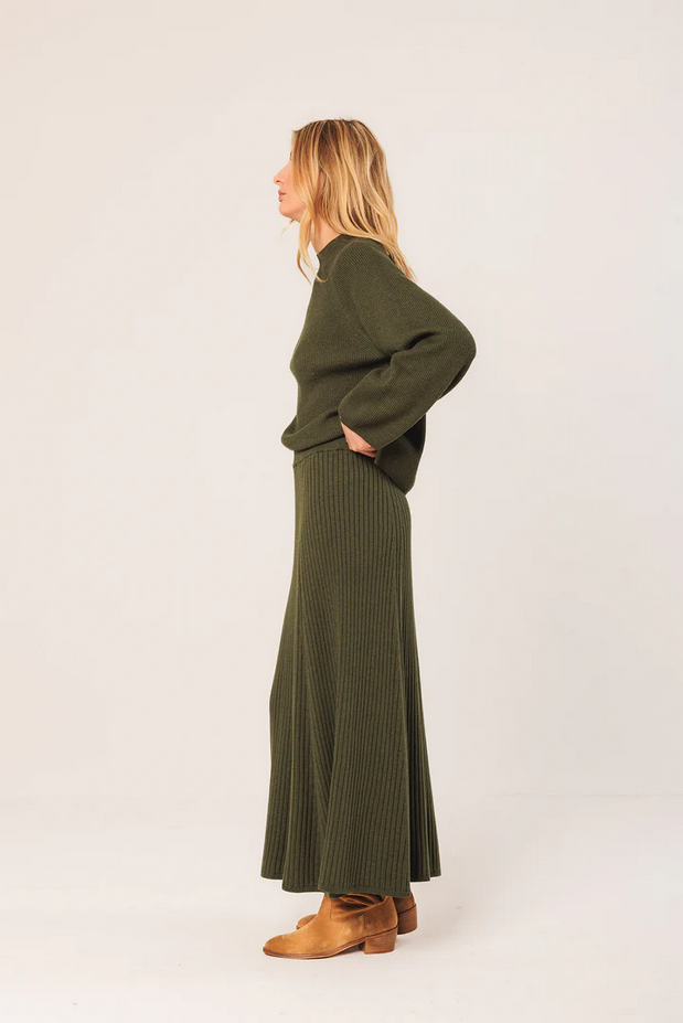 Ribbed Sweater with Perkins Collar