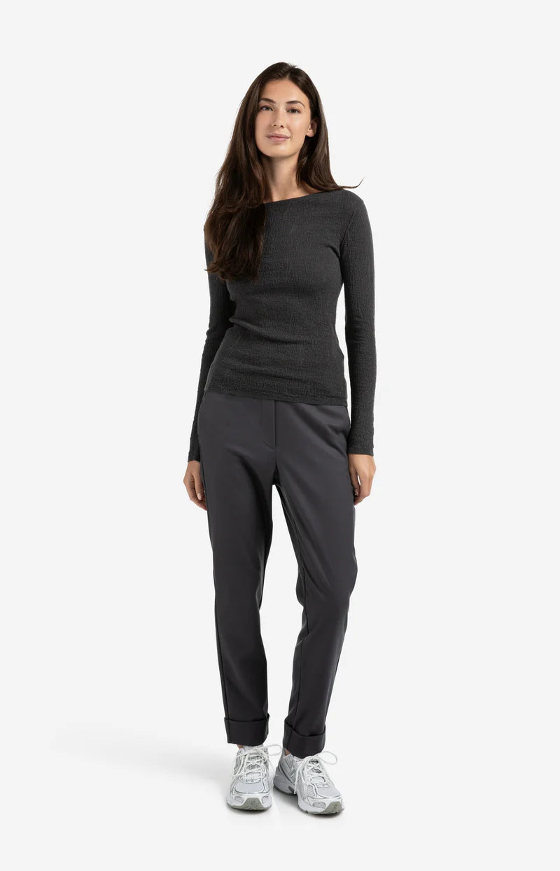 Black Oyster Light Structured Top