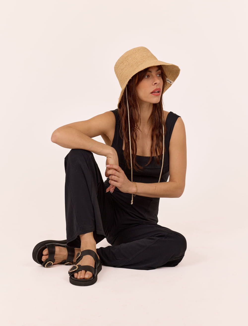 Milos Chapeau