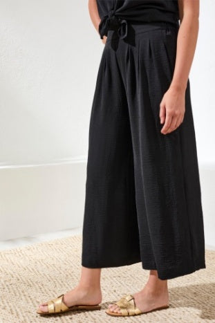 Flowy Crop Pant