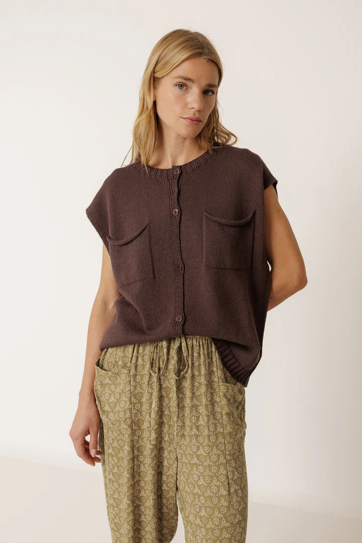 Boxy Vest in Chocolate