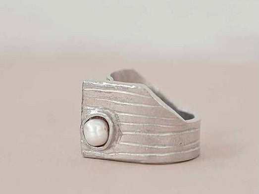 ANNE MARIE CHAGNON BETULA RING