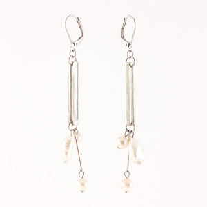 ANNE MARIE CHAGNON LUCILE EARRING