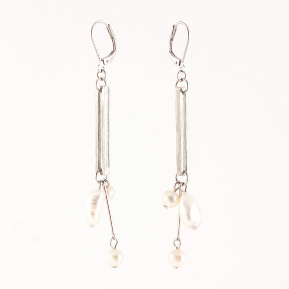 ANNE MARIE CHAGNON LUCILE EARRING